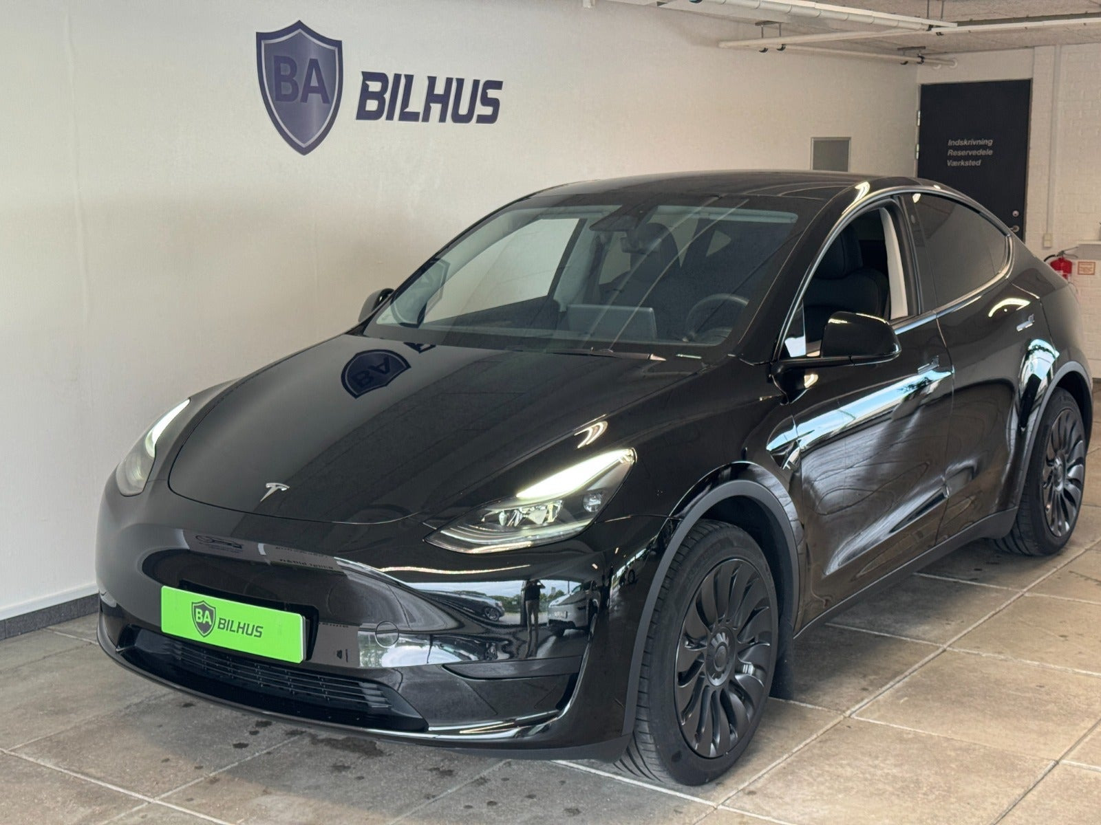 Tesla Model Y Long Range RWD