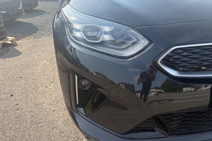 Sort Kia Ceed fra 2021