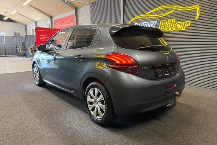 undefined Peugeot 208 fra 2016