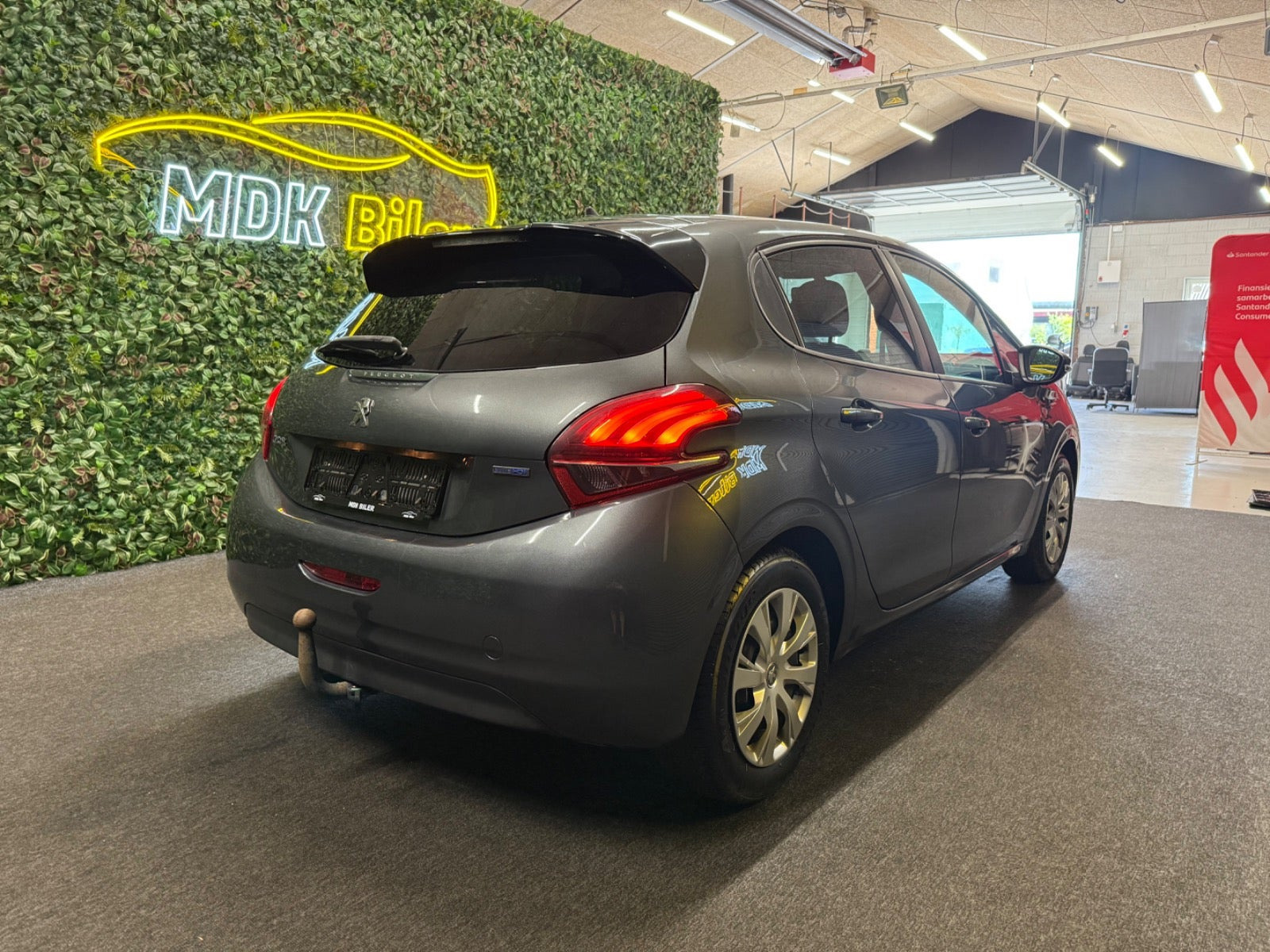 undefined Peugeot 208 fra 2016