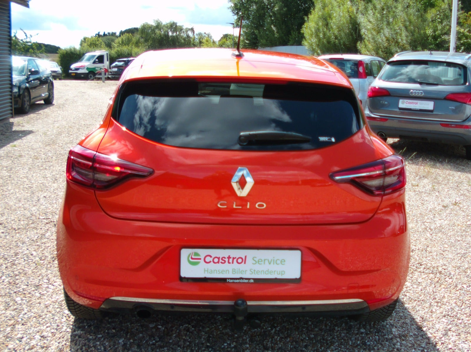 Orange Renault Clio V fra 2020