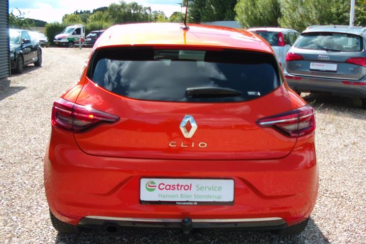 Orange Renault Clio V fra 2020