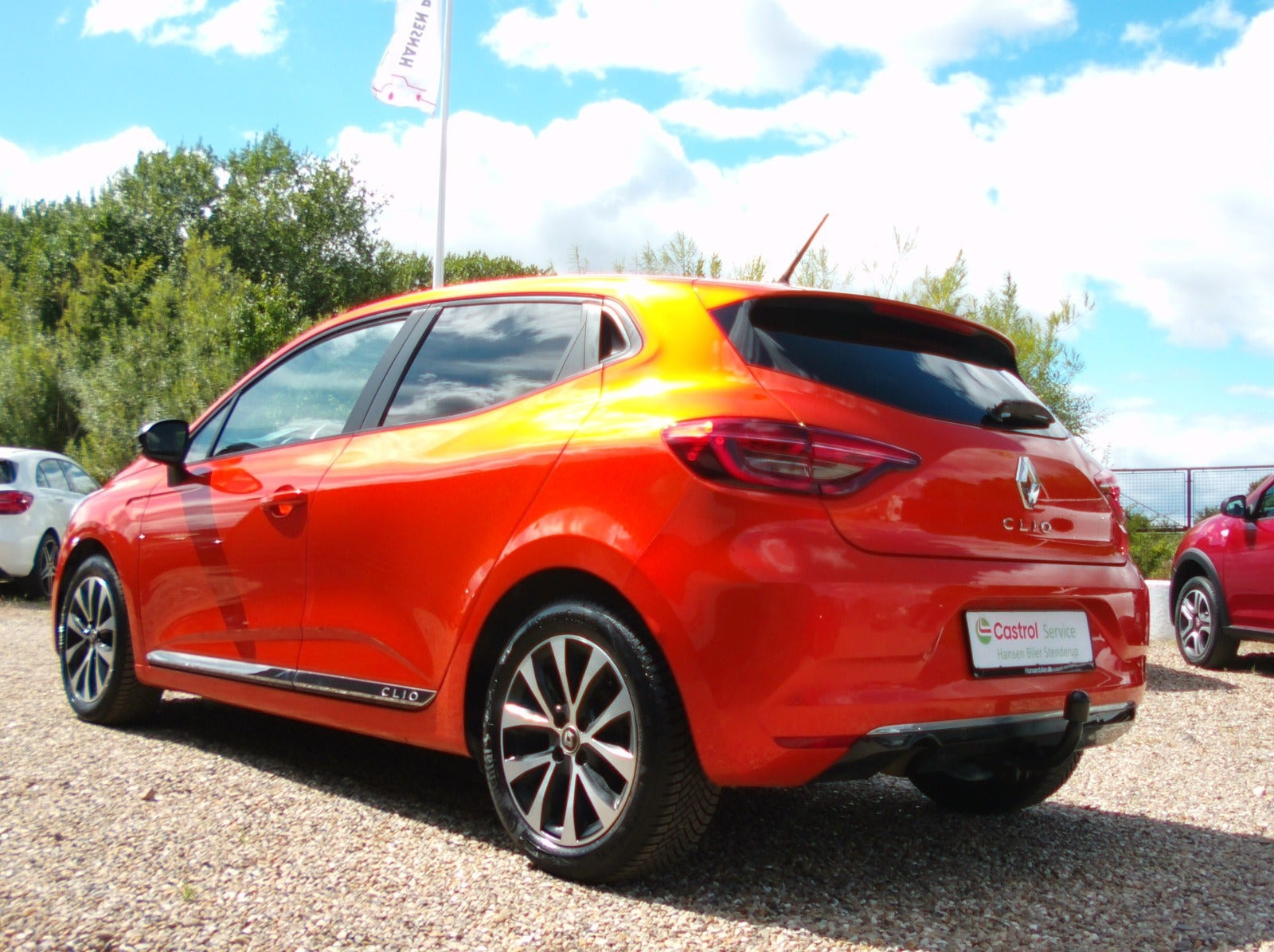 Orange Renault Clio V fra 2020