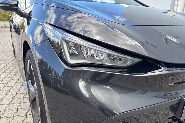 Grå Cupra Born fra 2024