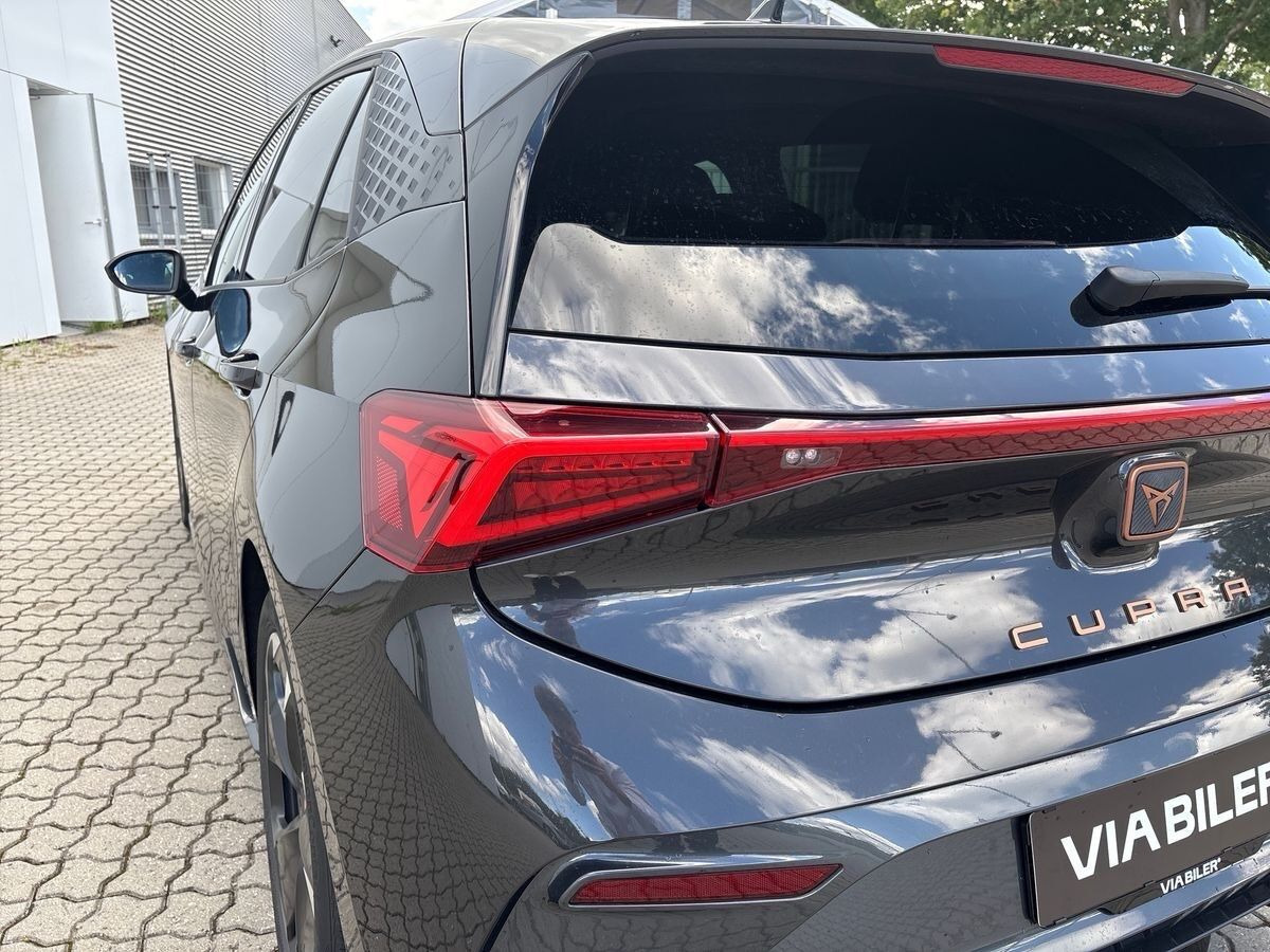 Grå Cupra Born fra 2024