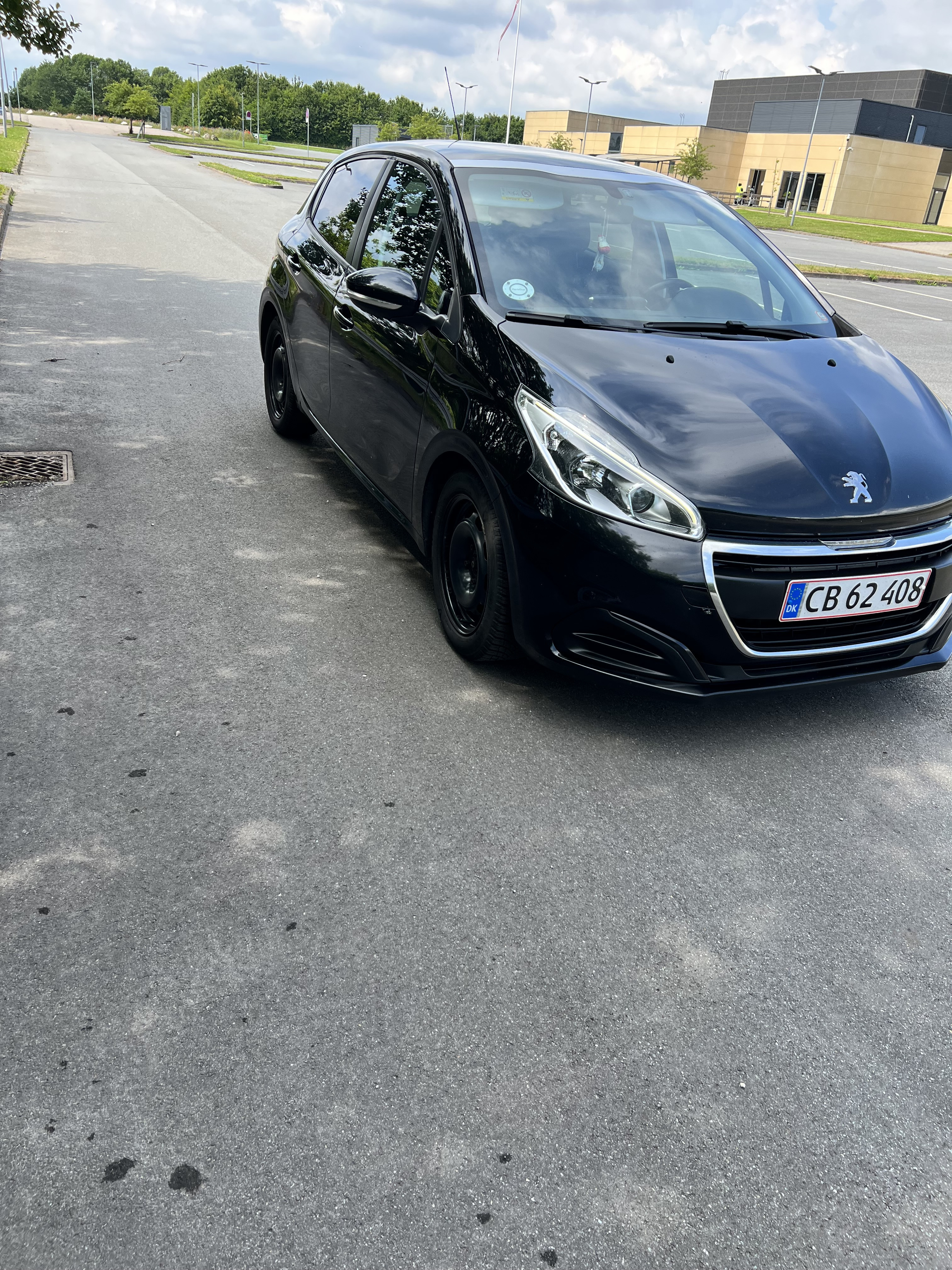Peugeot 208 1,6 BlueHDI 100 hk 5D