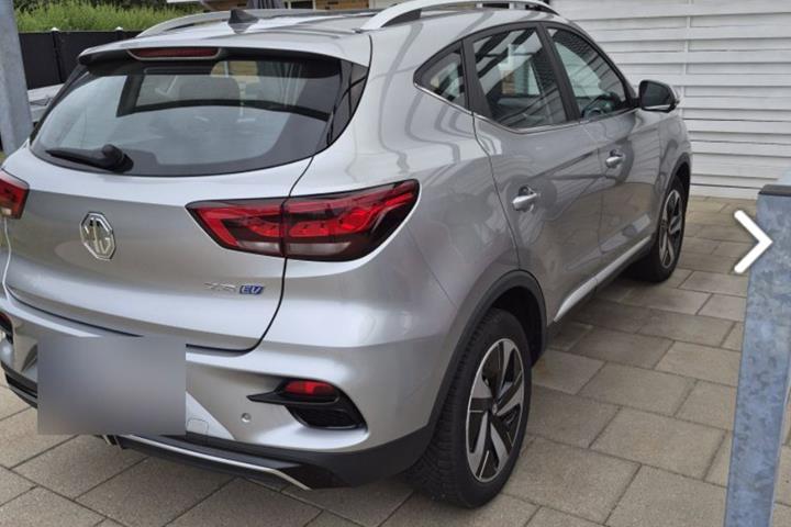 Sølv MG ZS fra 2023