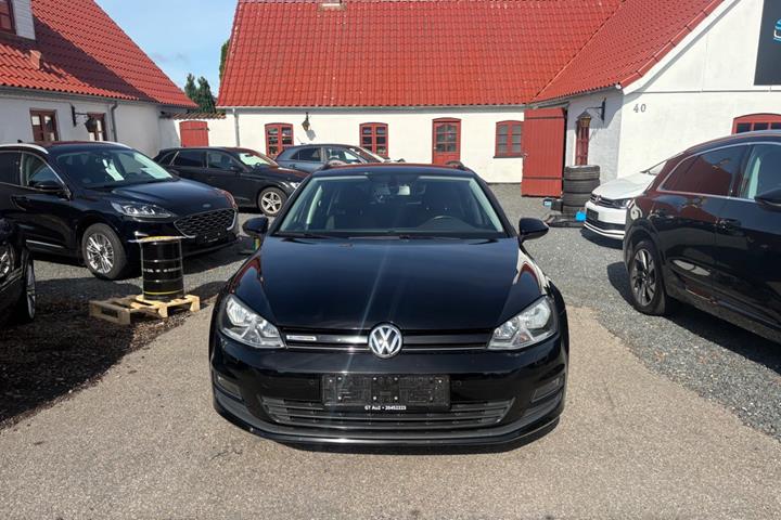Sort VW Golf VII fra 2015