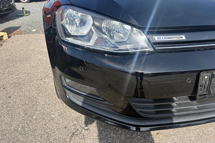 Sort VW Golf VII fra 2015