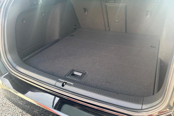 Sort VW Golf VII fra 2015