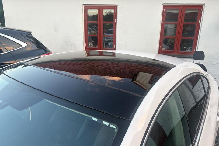 Hvid VW CC fra 2014