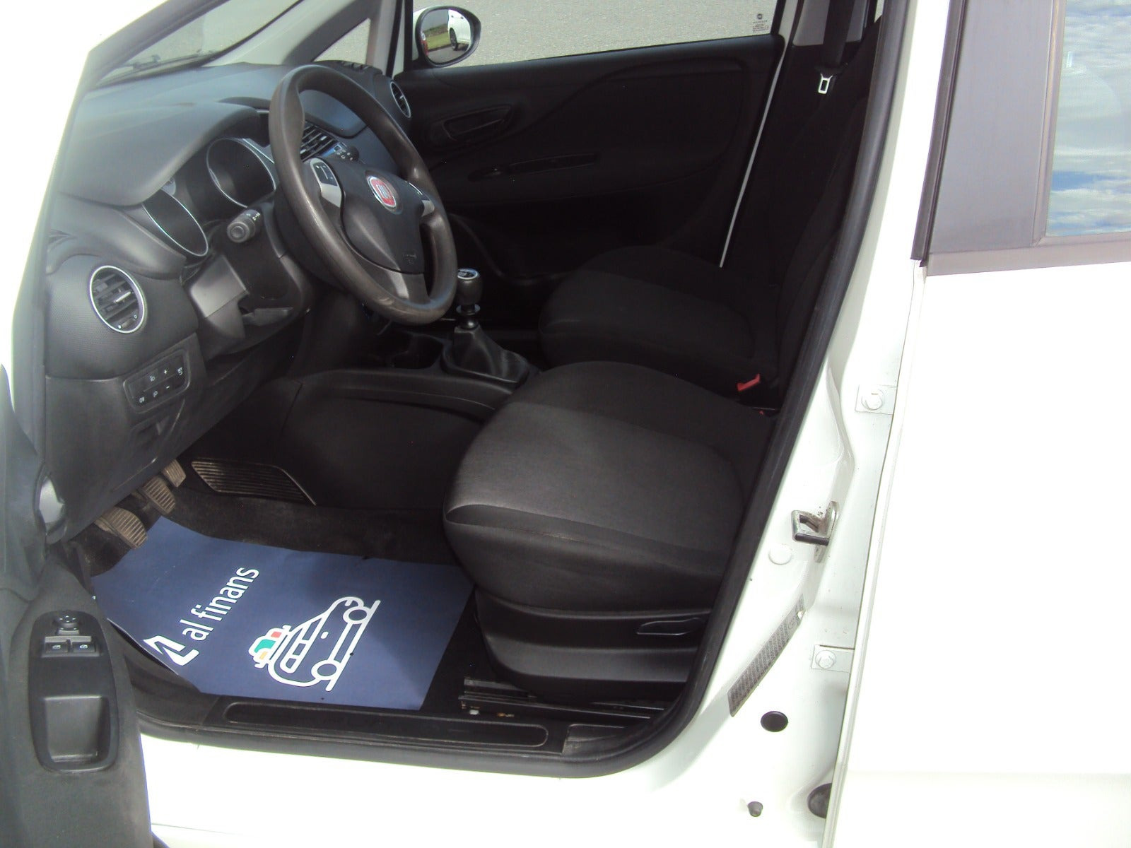 Hvid Fiat Punto fra 2014