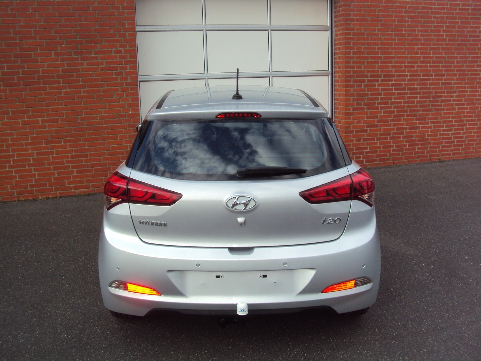 Sølv Hyundai i20 fra 2018