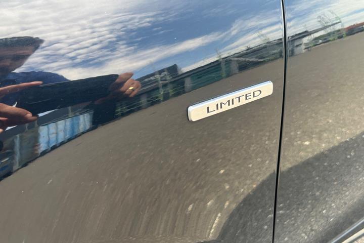 Sort Renault Clio IV fra 2016