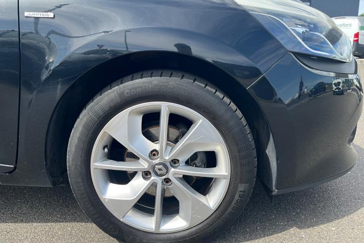 Sort Renault Clio IV fra 2016