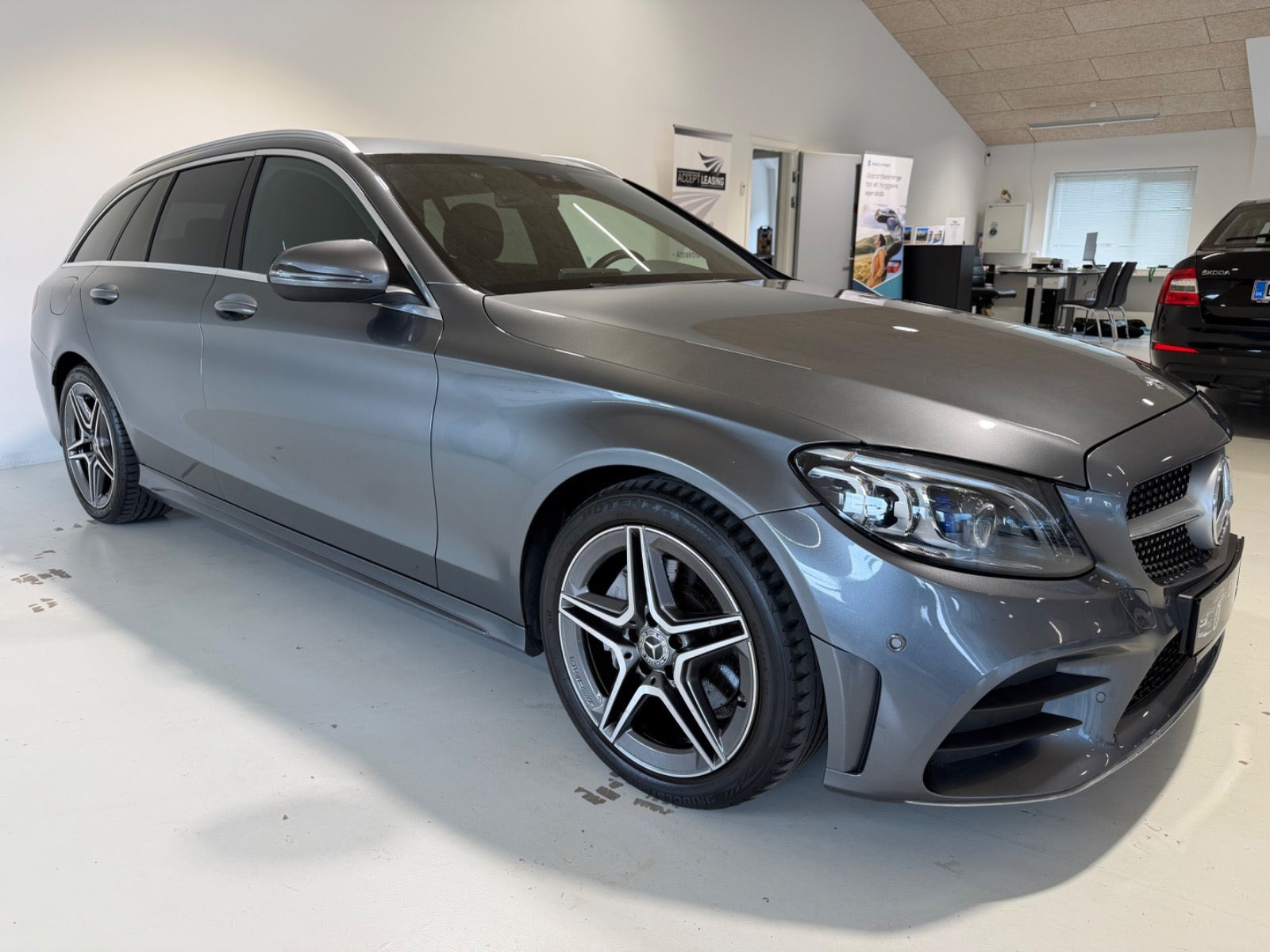 Mercedes C220 d 2,0 AMG Line stc. aut.
