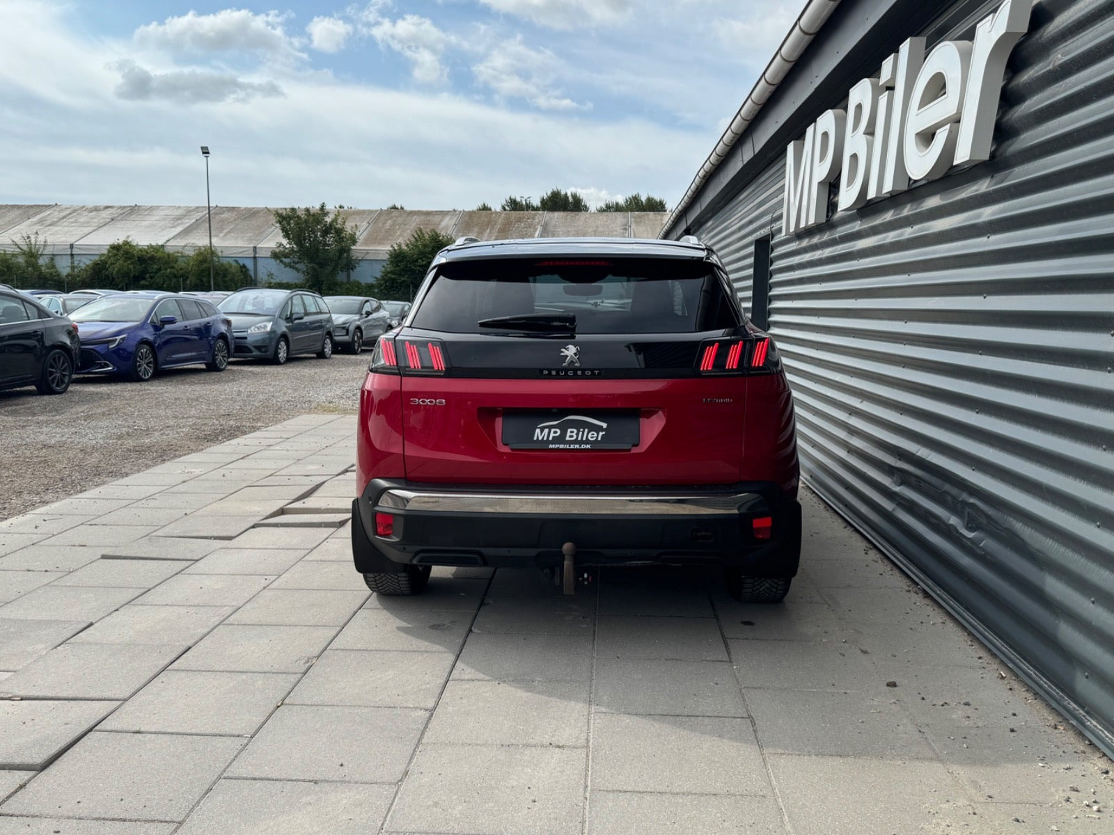 Rød Peugeot 3008 fra 2021