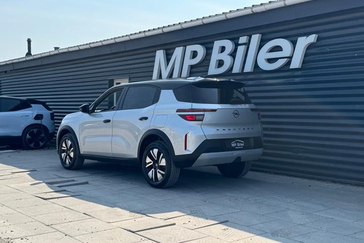 Sølv Opel Frontera fra 2025