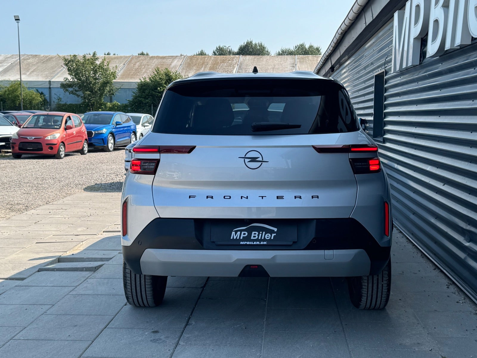 Sølv Opel Frontera fra 2025