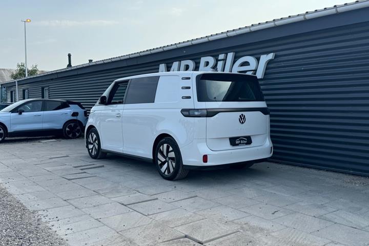 Hvid VW ID.Buzz fra 2024