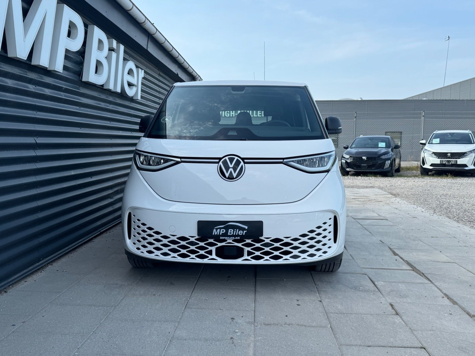 Hvid VW ID.Buzz fra 2024