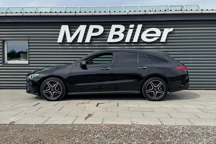 Sort Mercedes CLA250 e fra 2021