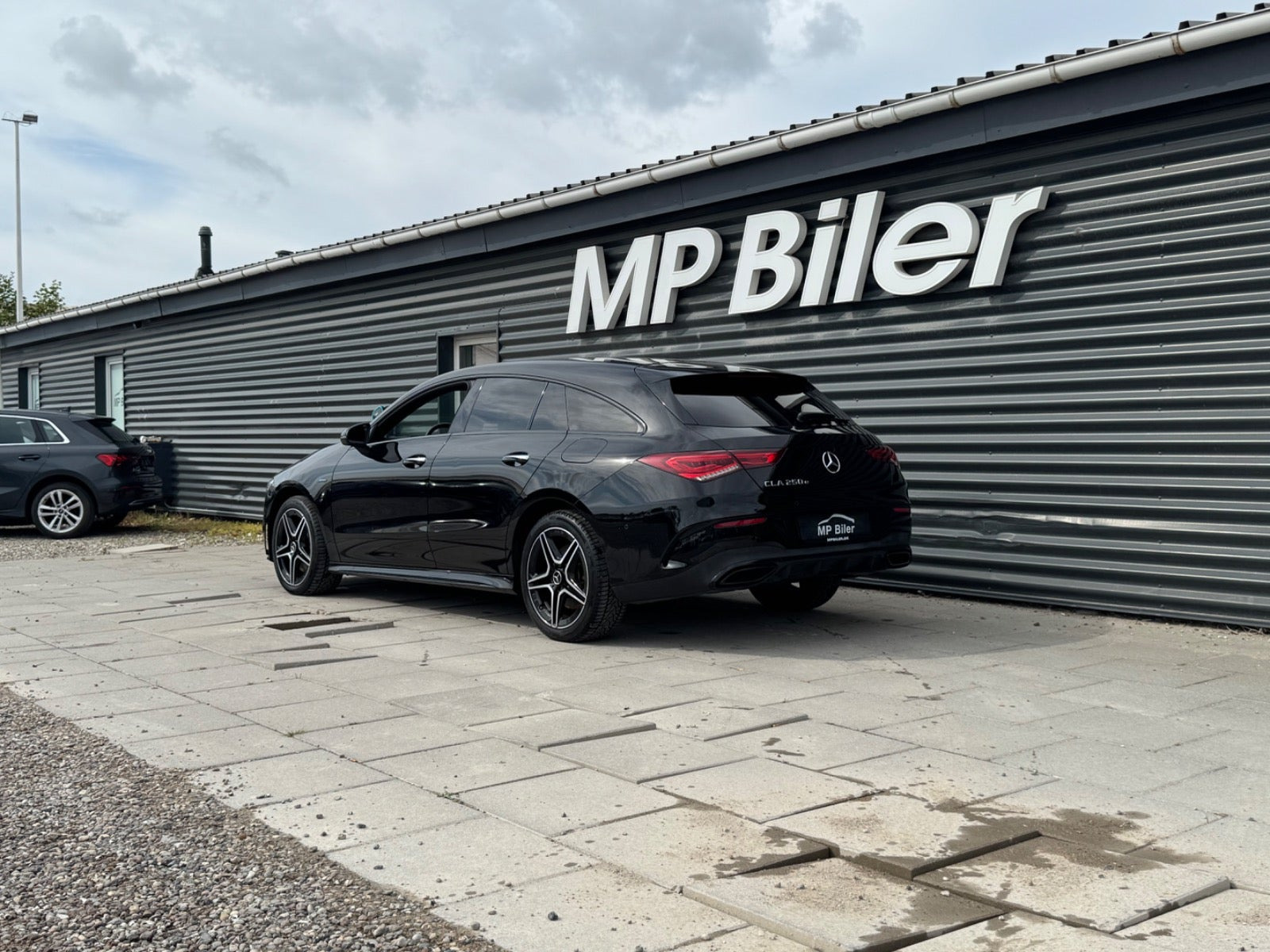 Sort Mercedes CLA250 e fra 2021