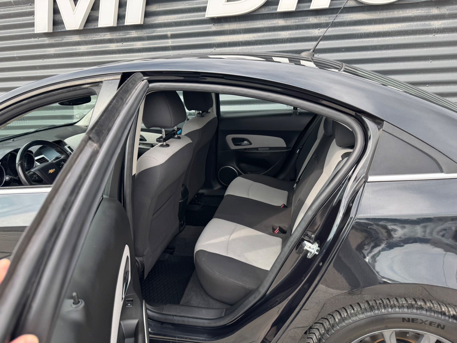 Sort Chevrolet Cruze fra 2011
