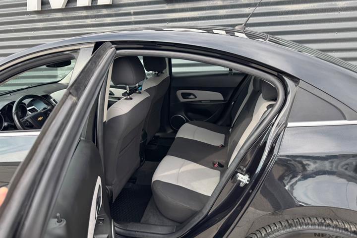 Sort Chevrolet Cruze fra 2011