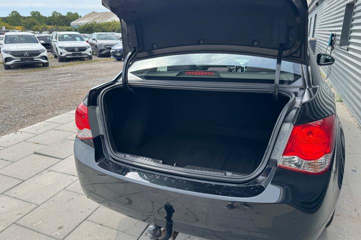 Sort Chevrolet Cruze fra 2011
