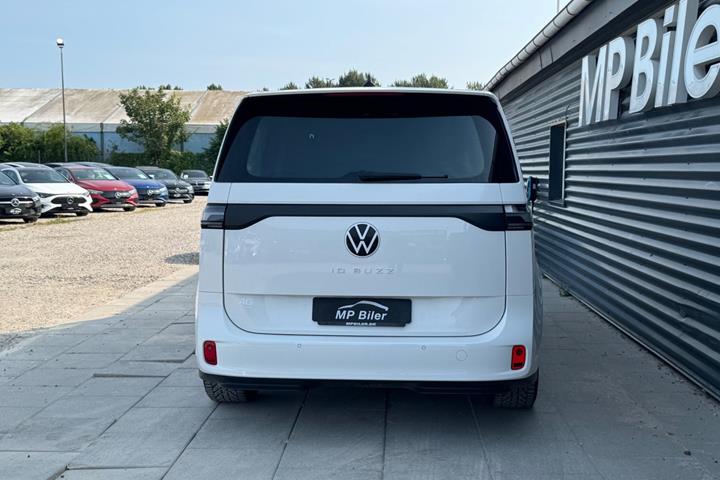 Hvid VW ID.Buzz fra 2024