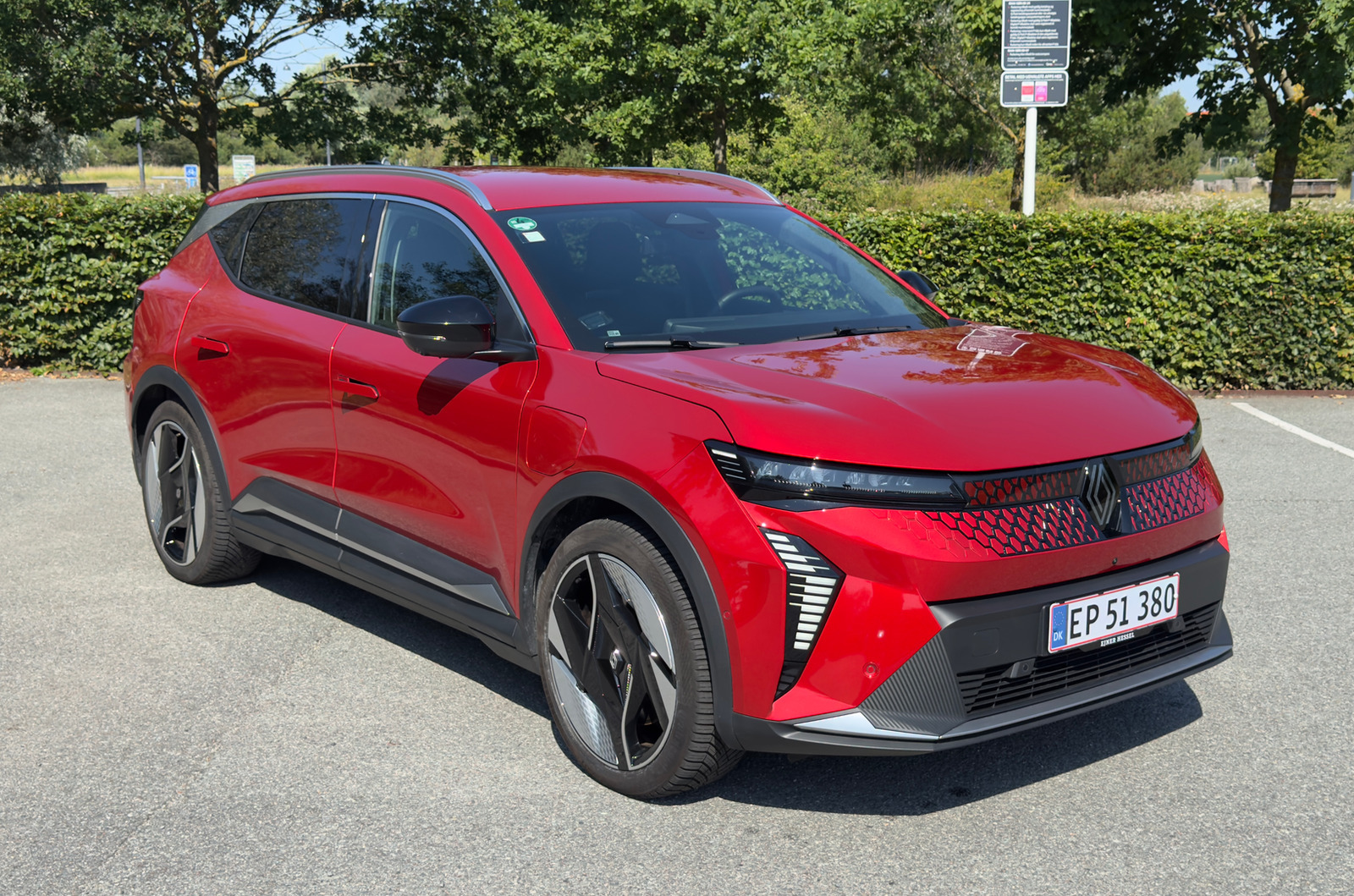 Renault Scenic E-Tech 87 Iconic