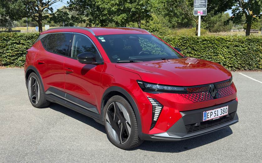 Renault Scenic E-Tech 87 Iconic
