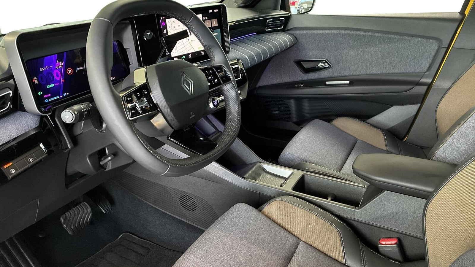 Gul Renault 5 E-Tech fra 2025