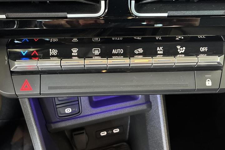 Gul Renault 5 E-Tech fra 2025