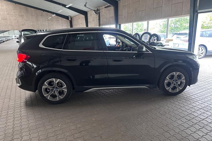 undefined BMW iX1 fra 2025