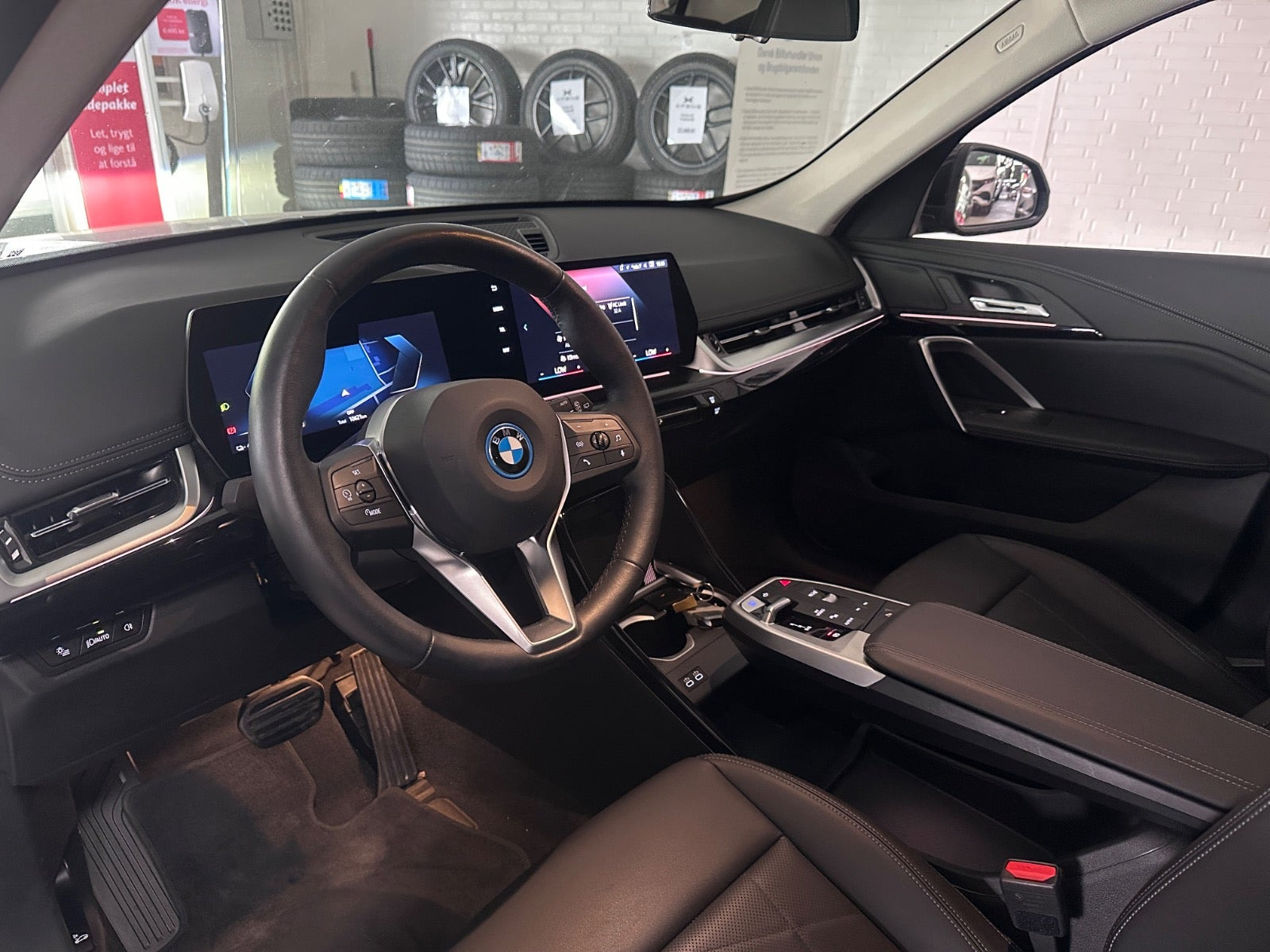 undefined BMW iX1 fra 2025