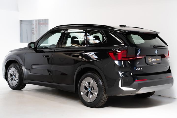 undefined BMW iX1 fra 2025