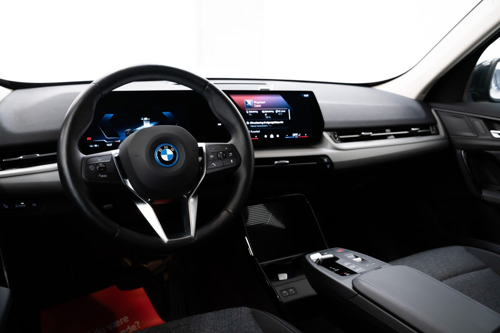 undefined BMW iX1 fra 2025