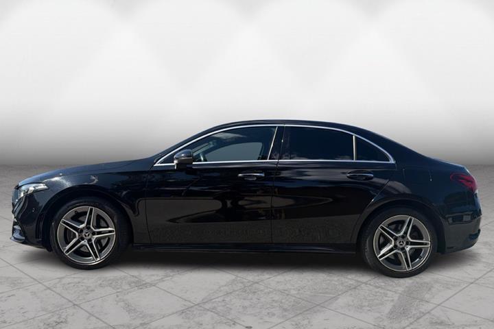 Sort Mercedes A250 e fra 2021