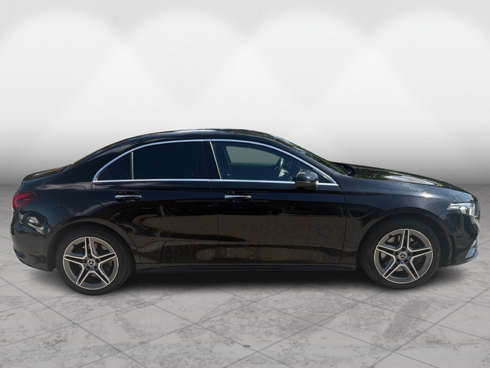Sort Mercedes A250 e fra 2021