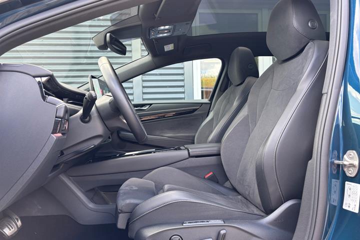 Blå VW ID.7 fra 2025