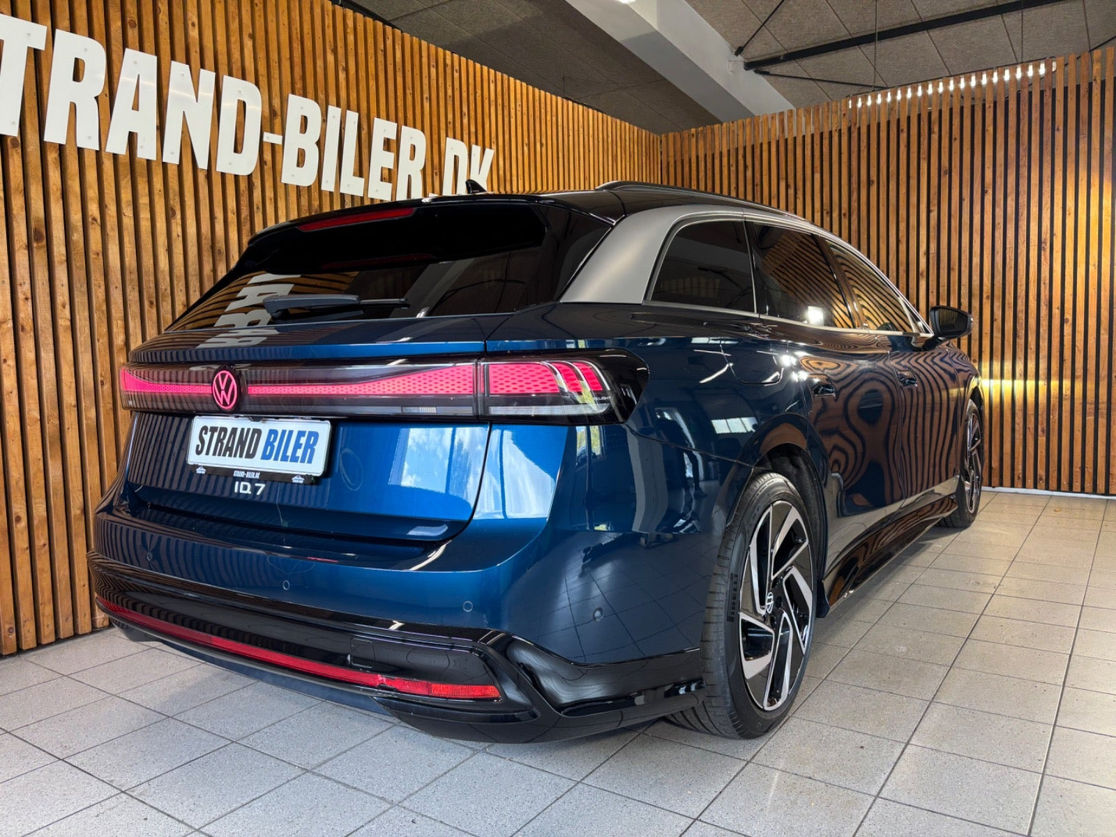 Blå VW ID.7 fra 2025