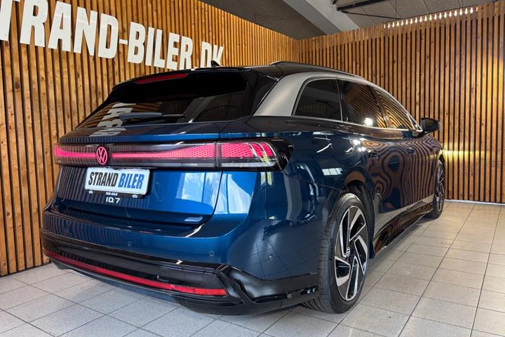 Blå VW ID.7 fra 2025