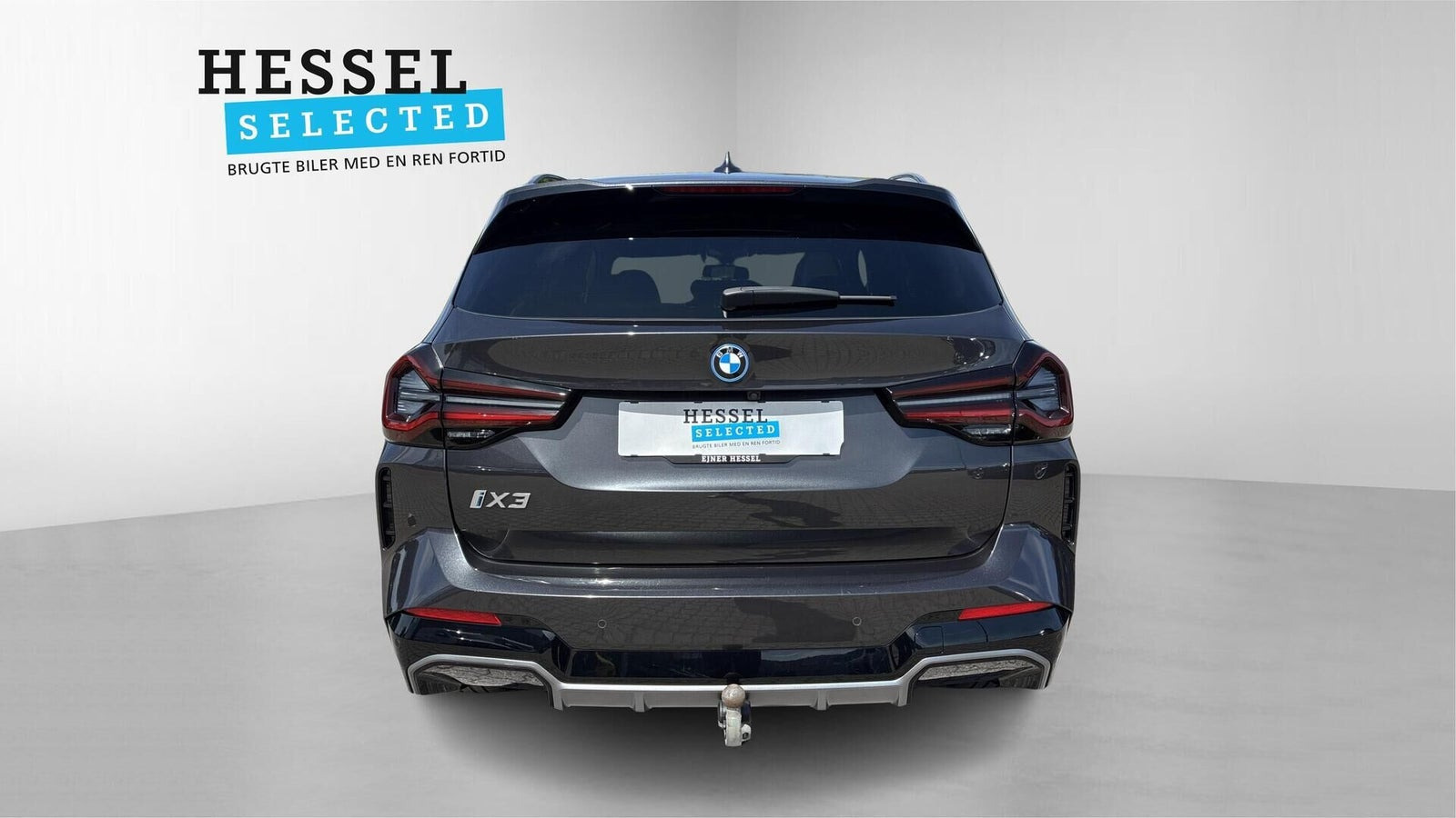 Grå BMW iX3 fra 2023