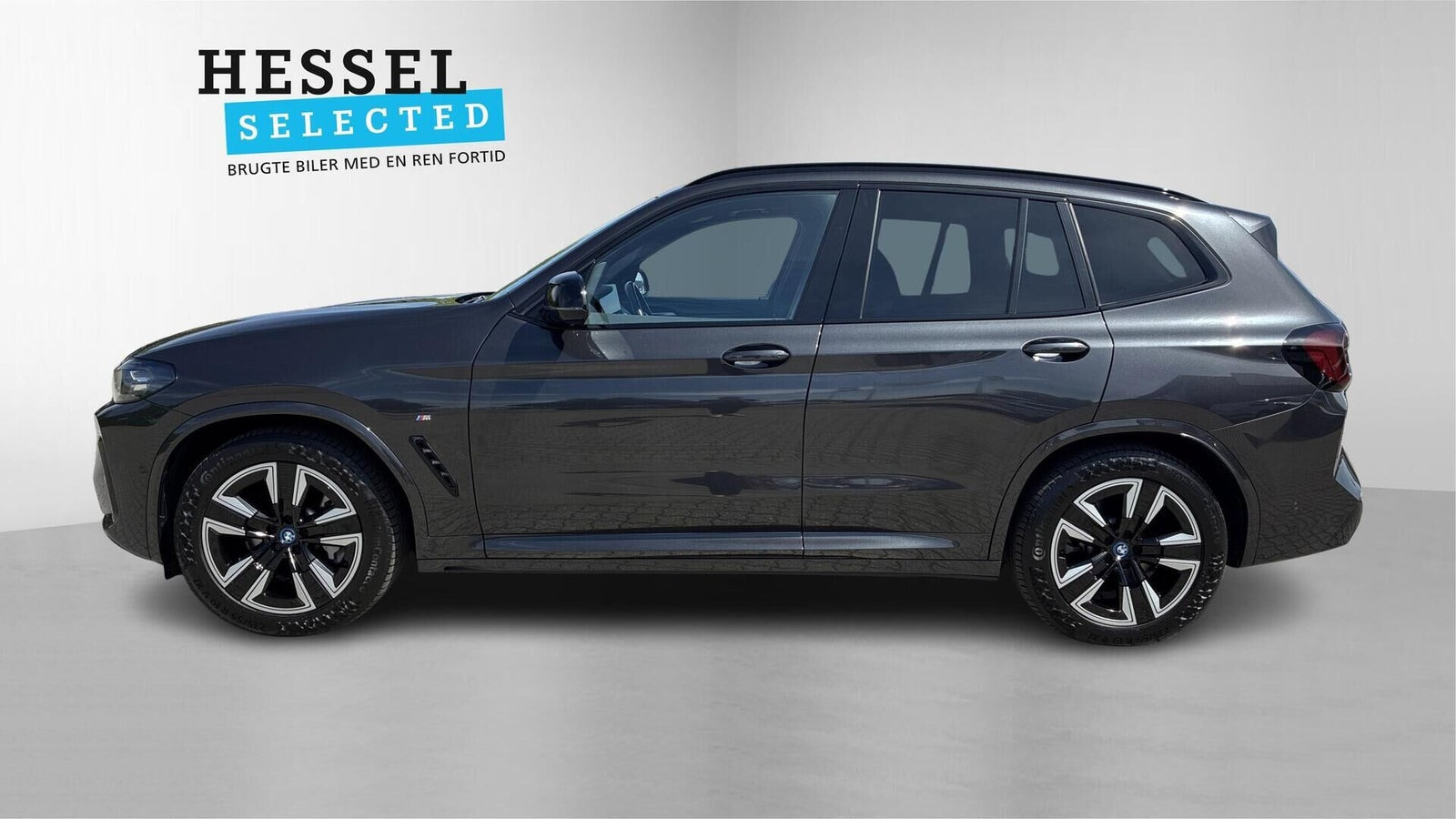 Grå BMW iX3 fra 2023