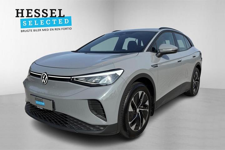 Grå VW ID.4 fra 2023 set udefra