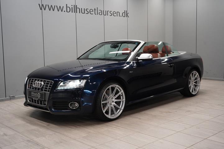 Blå Audi S5 fra 2011