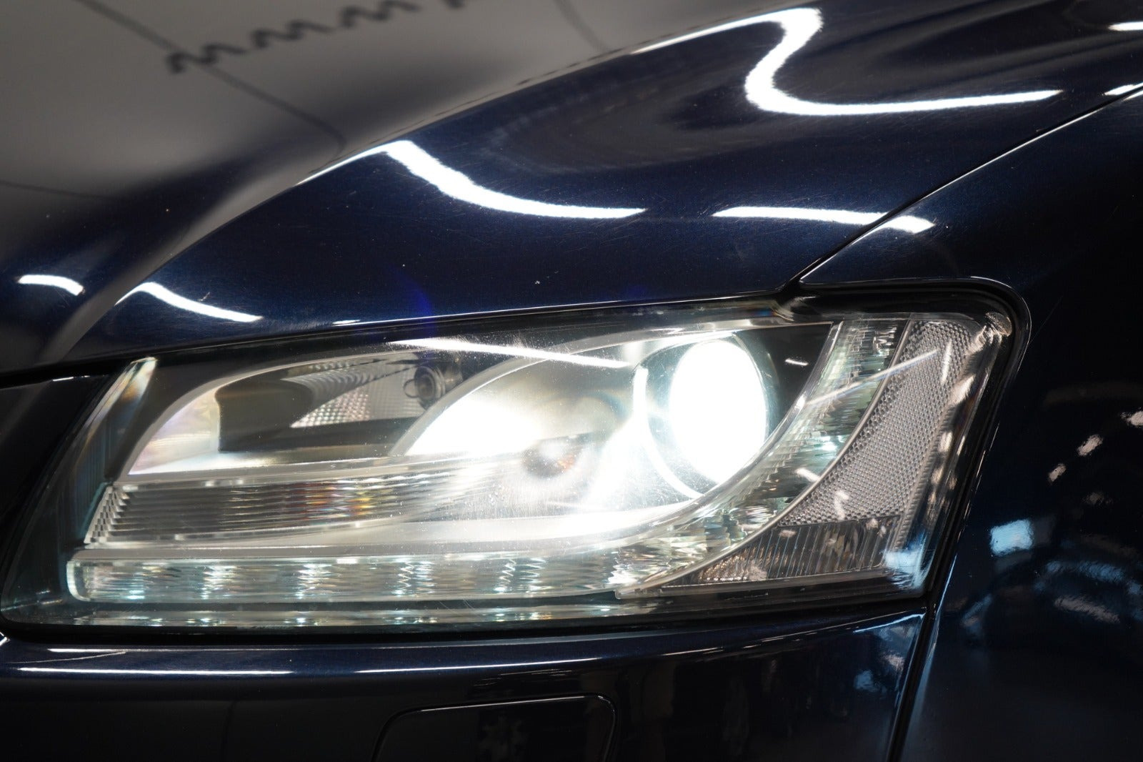 Blå Audi S5 fra 2011