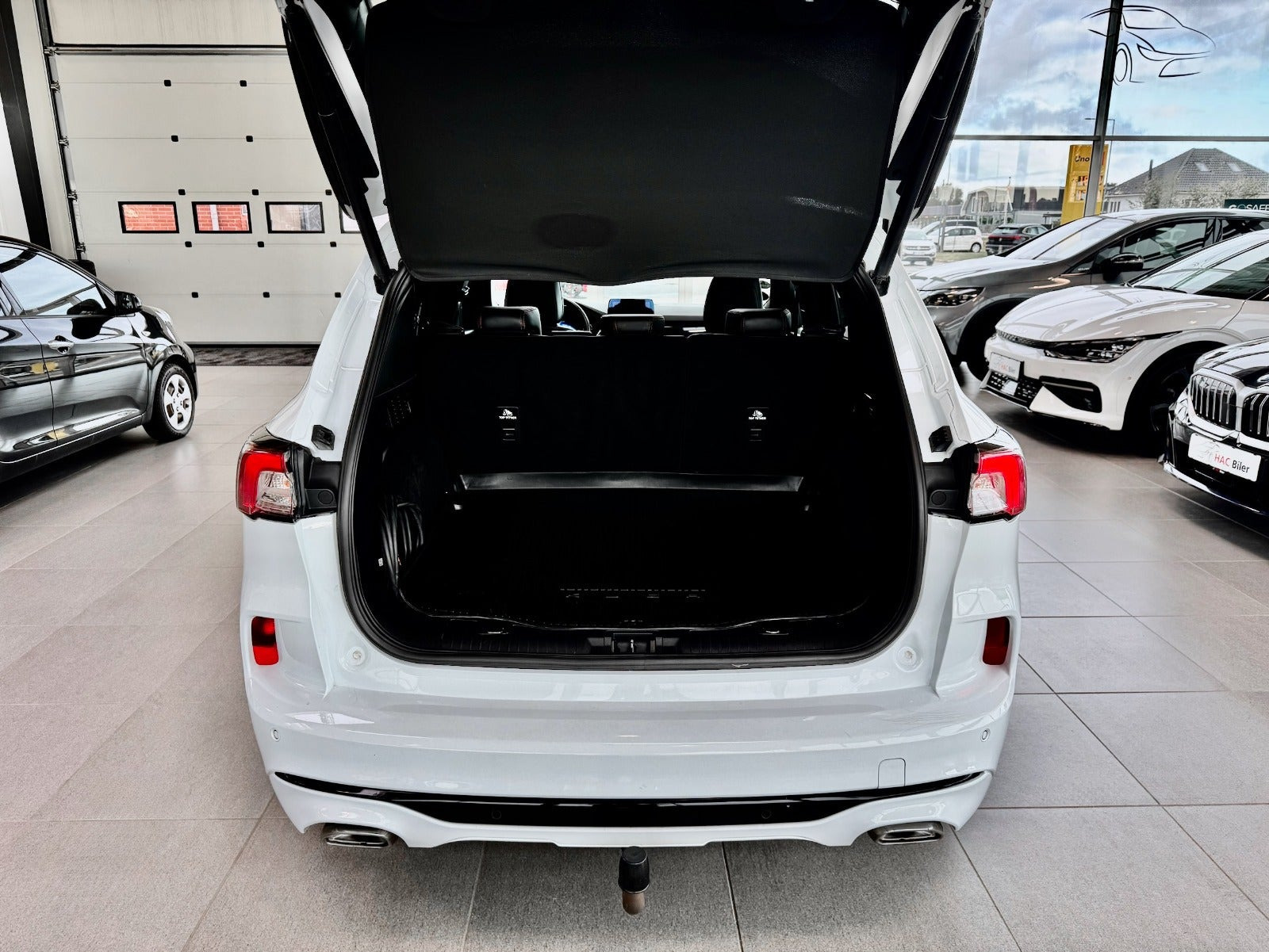 Gul Ford Kuga fra 2020